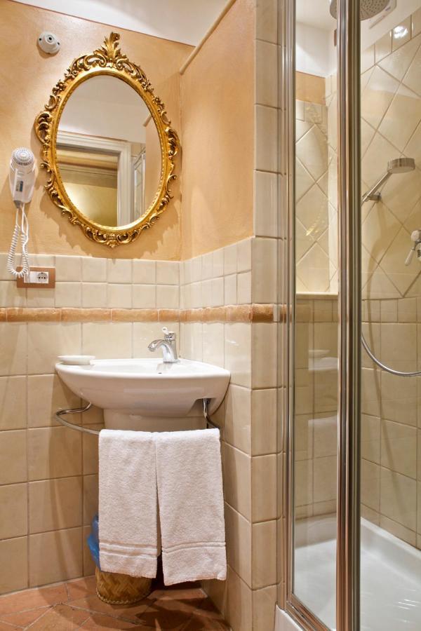Bed and Breakfast Antica Residenza Cicogna Siena Exterior foto